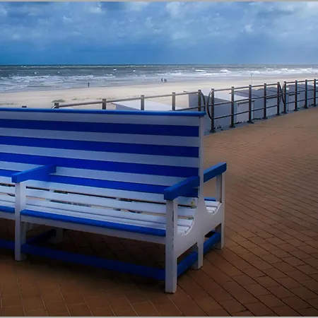 Spacious With 2 Bedrooms Middelkerke