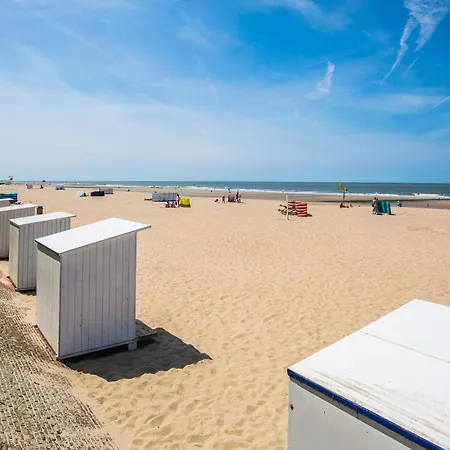 Spacious With 2 Bedrooms