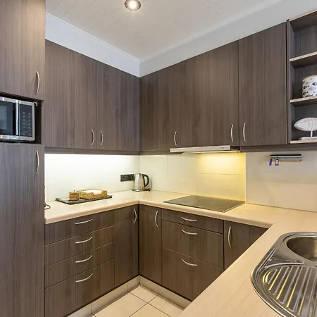 Spacious With 2 Bedrooms