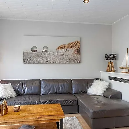 Spacious With 2 Bedrooms 아파트 *