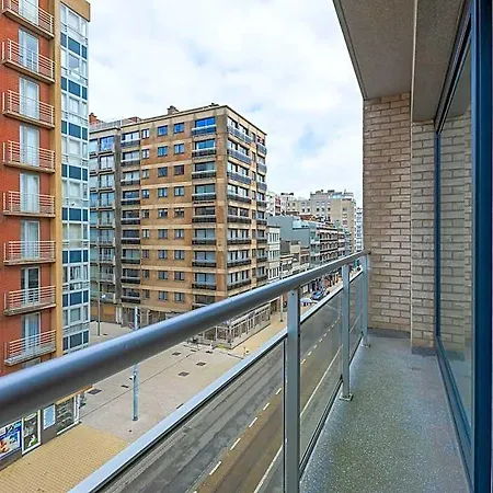 아파트 Spacious With 2 Bedrooms *